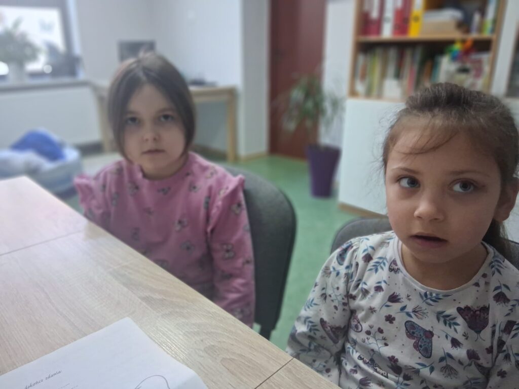 Powtarzanie wyrazów i dzielenie ich na sylaby